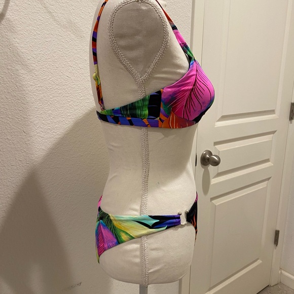 NWT bebe bikini 2 piece, tropical, size L - Picture 5 of 10